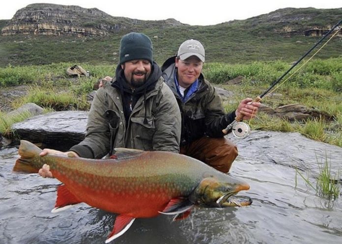 Catching Huge Salmon In Crystal Clear Water Video Baitshop Com