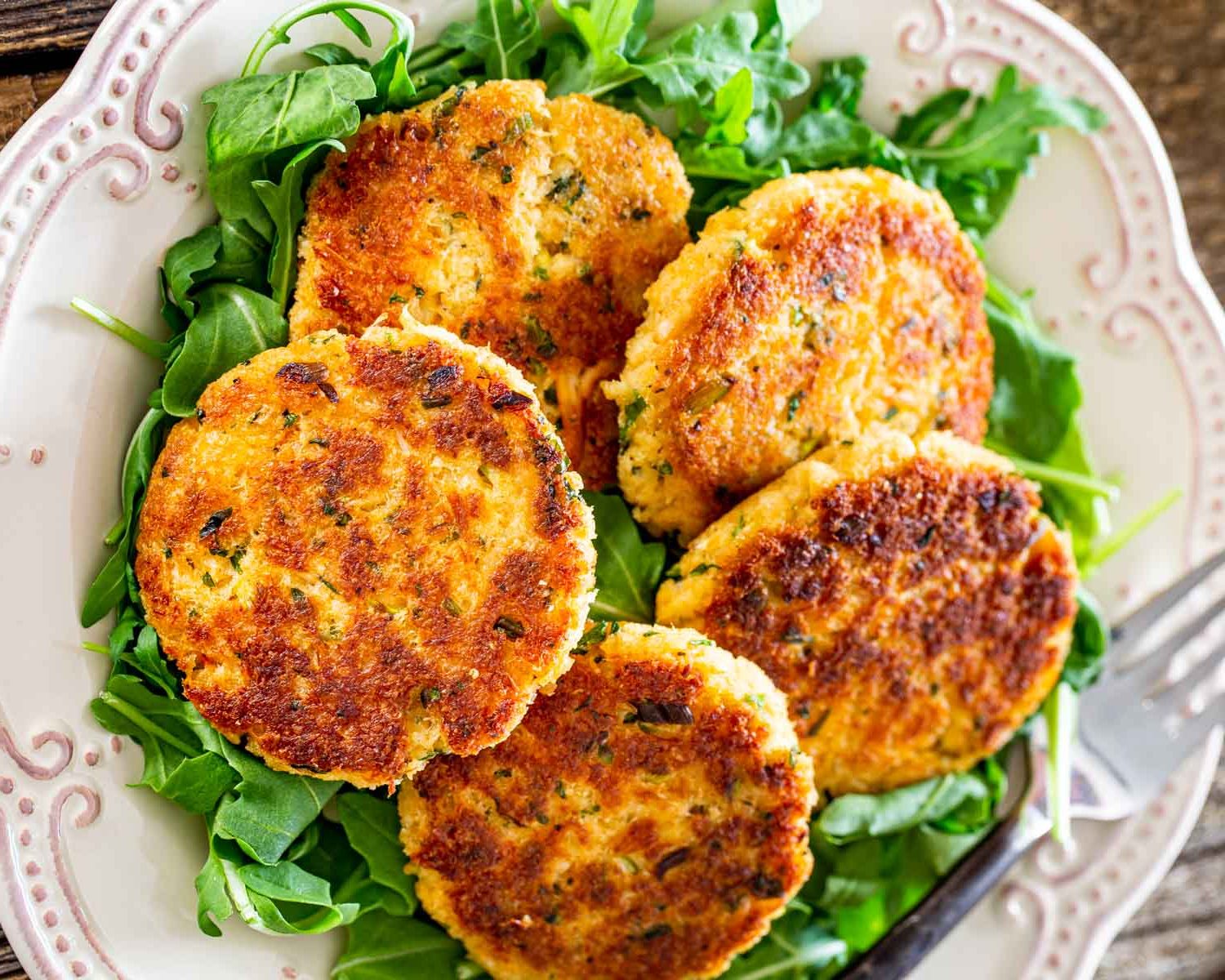 The Easiest and Most Delicious Crab Cake Recipe You’ll Get Your Claws ...